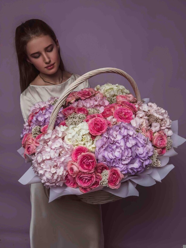 Коризина из гортензий — изображение 1
