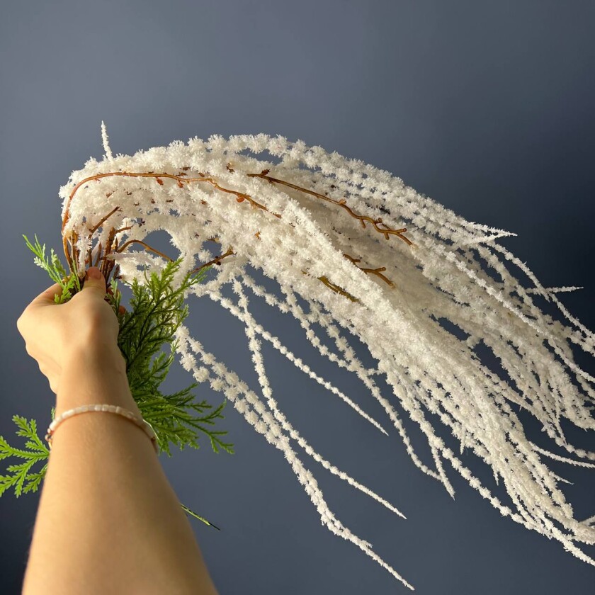 Декор Амарант белый пластик — изображение 1